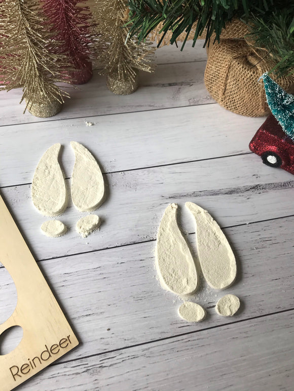 Reindeer hoof print Stencil
